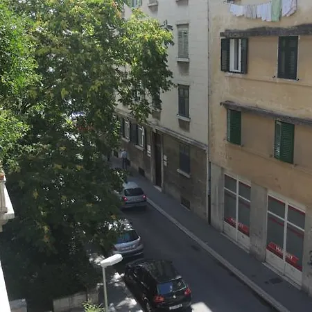 Apartment Ruzmarin