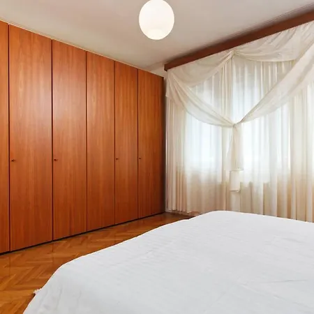 Ruzmarin Apartment